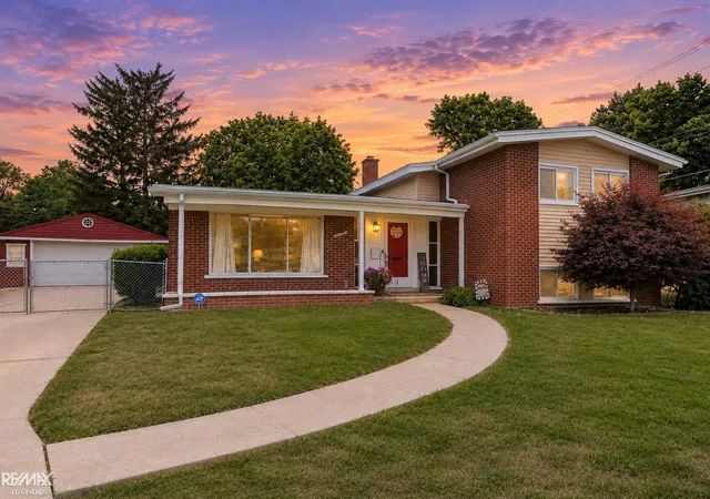 Photo 1 of Sale Pending at 20333 Weyher St, Livonia, MI 48152 | MLS# 58050220586 | Listing updated on 2026-09-08
