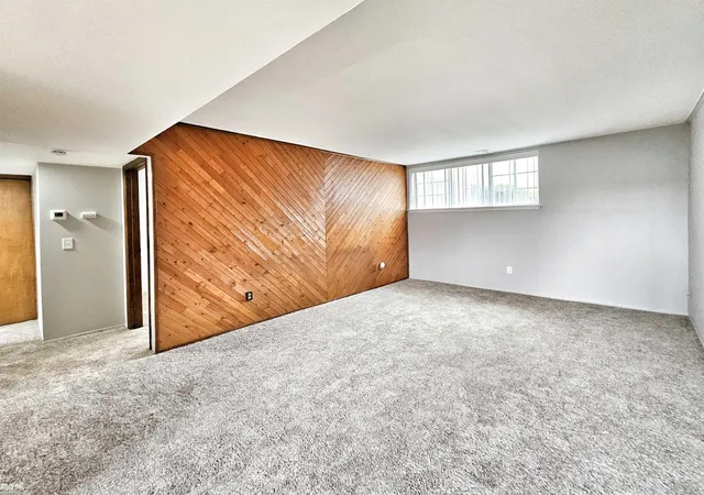 Photo 4 of Condo for sale at 8161 Denwood Dr, Sterling Heights, MI 48312 | MLS# 58050220587 | Listing updated on 2026-09-02