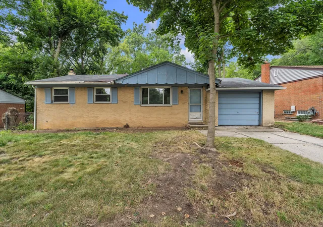 Photo 1 of Sale Pending at 2267 Pontiac Trl, Ann Arbor, MI 48105 | MLS# 81026046642 | Listing updated on 2026-09-13