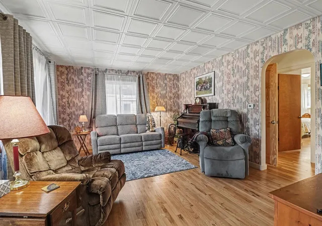 Photo 3 of Single family home for sale at 408 N Lewis St, Ludington, MI 49431 | MLS# 67026046644 | Listing updated on 2026-10-17