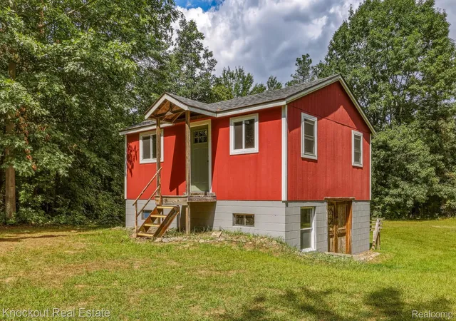 Photo 3 of Single family home for sale at 2732 Obrien Rd, Mayville, MI 48744 | MLS# 20261070667 | Listing updated on 2026-09-04