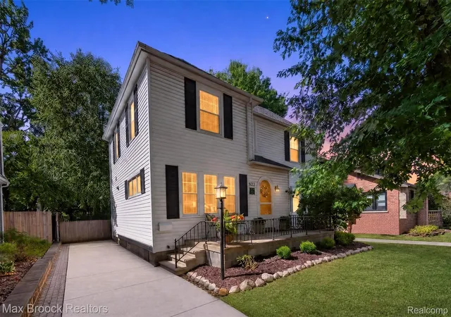 Photo 2 of Single family home for sale at 623 W Troy St, Ferndale, MI 48220 | MLS# 20261070669 | Listing updated on 2026-10-12
