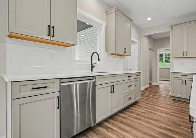 Photo 4 of Single family home for sale at 66710 Maple Wood Dr, Edwardsburg, MI 49112 | MLS# 69026046650 | Listing updated on 2026-09-07