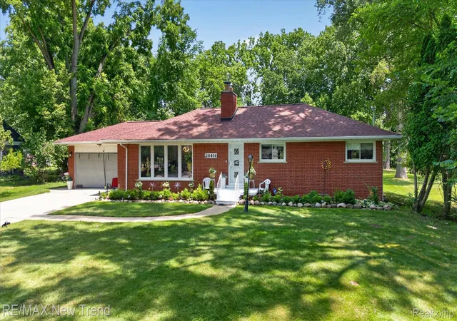 Photo 3 of Single family home for sale at 24414 Lois Ln, Southfield, MI 48075 | MLS# 20261070680 | Listing updated on 2026-09-03