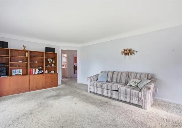 Photo 3 of Single family home for sale at 932 N Esplanade St, Mount Clemens, MI 48043 | MLS# 20261070678 | Listing updated on 2026-10-10
