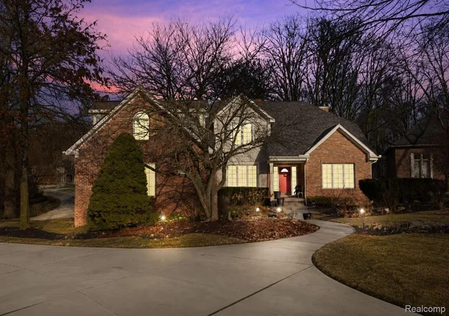 Photo 1 of Single family home for sale at 28690 Wintergreen Ct, Farmington Hills, MI 48331 | MLS# 20261070681 | Listing updated on 2026-09-03