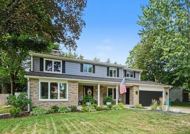 Photo 3 of Single family home for sale at 6828 Trotwood St, Portage, MI 49024 | MLS# 66026046655 | Listing updated on 2026-09-16