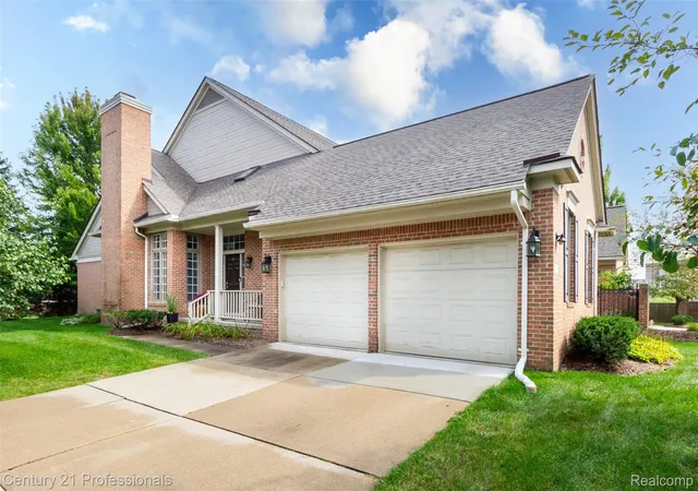 Photo 2 of Condo for sale at 111 Charleston Dr, Troy, MI 48098 | MLS# 20261070685 | Listing updated on 2026-09-15