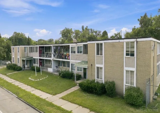 Photo 1 of Multi family home for sale at 19143 Berg Rd, Detroit, MI 48219 | MLS# 58050220594 | Listing updated on 2026-09-02