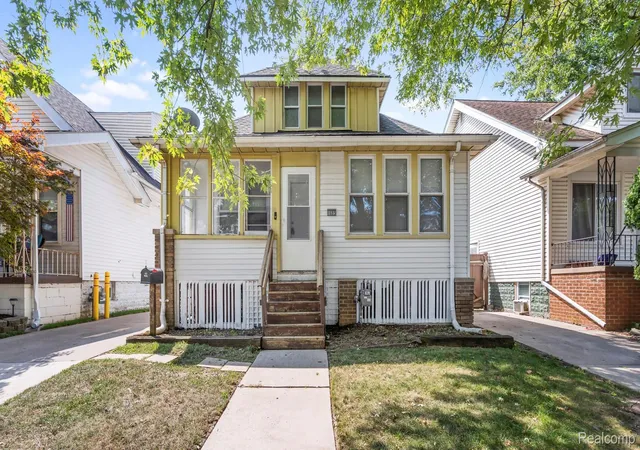Photo 1 of Single family home for sale at 1635 Mill St, Lincoln Park, MI 48146 | MLS# 20261070692 | Listing updated on 2026-09-14