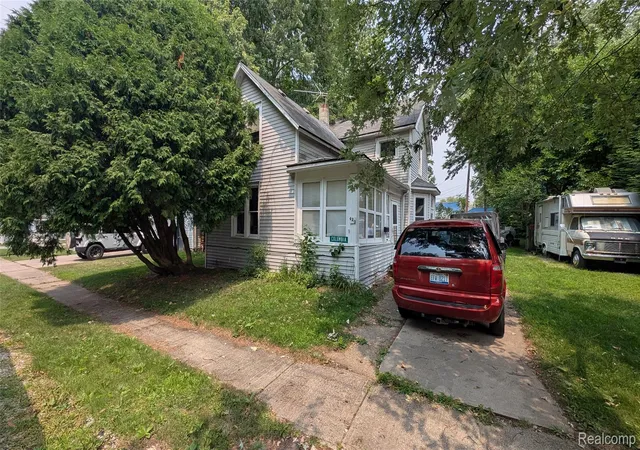 Photo 3 of Single family home for sale at 420 Columbia St, Algonac, MI 48001 | MLS# 20261070695 | Listing updated on 2026-09-03