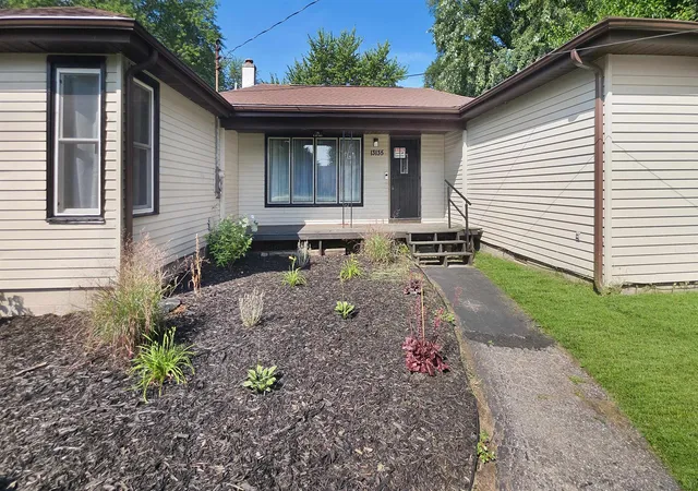 Photo 2 of Single family home for sale at 13135 N Linden Rd, Clio, MI 48420 | MLS# 5050220596 | Listing updated on 2026-09-16