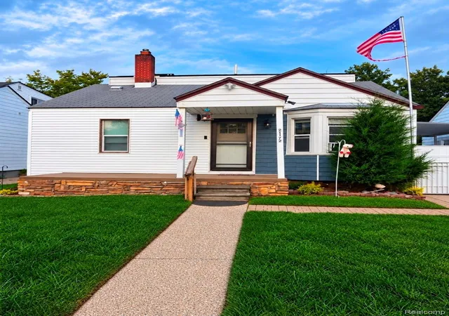 Photo 1 of Single family home for sale at 21172 Dexter Blvd, Warren, MI 48089 | MLS# 20261070701 | Listing updated on 2026-09-11