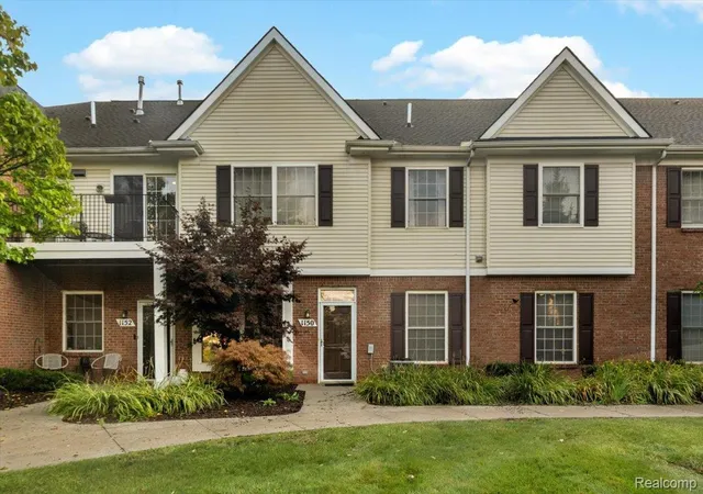 Photo 2 of Condo for sale at 1150 Rial Lake Dr, Howell, MI 48843 | MLS# 20261070707 | Listing updated on 2026-09-17