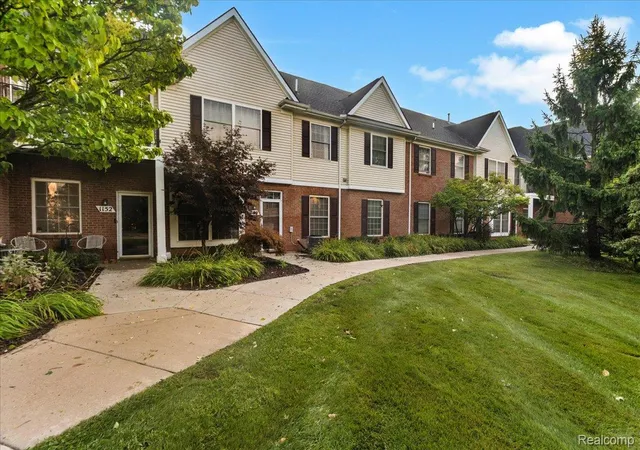 Photo 3 of Condo for sale at 1150 Rial Lake Dr, Howell, MI 48843 | MLS# 20261070707 | Listing updated on 2026-09-17