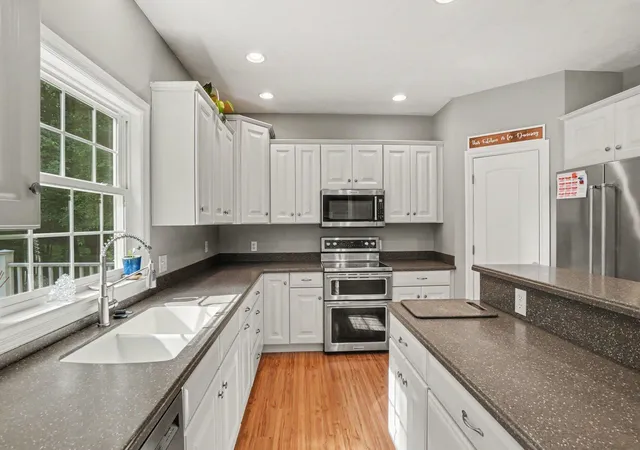 Photo 4 of Single family home for sale at 6400 Boulder Dr, Norton Shores, MI 49444 | MLS# 71026046666 | Listing updated on 2026-09-09