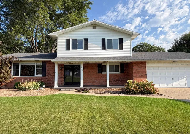Photo 3 of Single family home for sale at 5330 W Farrand Rd, Clio, MI 48420 | MLS# 5050220603 | Listing updated on 2026-09-04