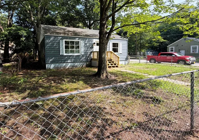 Photo 2 of Single family home for sale at 3036 7th Street, Muskegon, MI 49444 | MLS# 71026046669 | Listing updated on 2026-09-14
