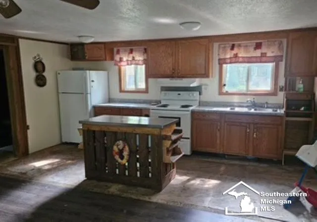 Photo 2 of Single family home for sale at 5374 Ferndale Dr, Harrison, MI 48625 | MLS# 57050220606 | Listing updated on 2026-09-12