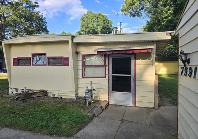 Photo 3 of Single family home for sale at 7991 Ivan Dr, Parma, MI 49269 | MLS# 55026046678 | Listing updated on 2026-09-02