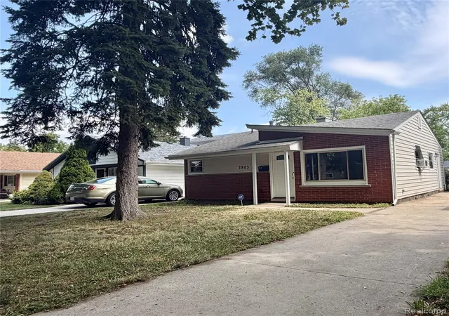 Photo 2 of Single family home for sale at 7903 Dudley St, Taylor, MI 48180 | MLS# 20261070730 | Listing updated on 2026-09-03