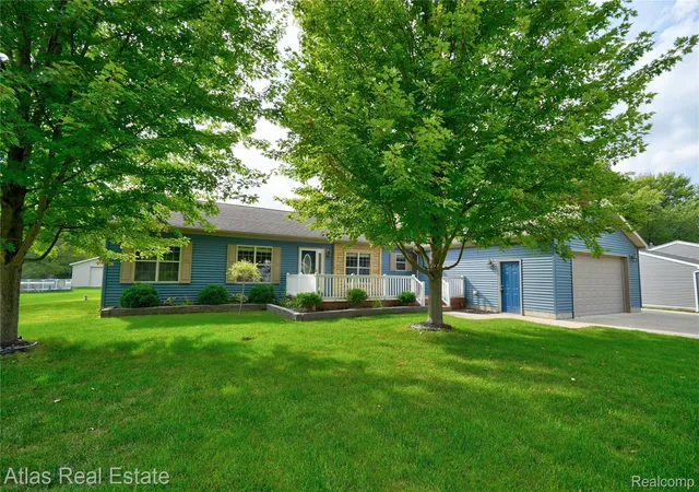 Photo 3 of Single family home for sale at 1168 S Vassar Rd, Burton, MI 48509 | MLS# 20261070731 | Listing updated on 2026-09-16