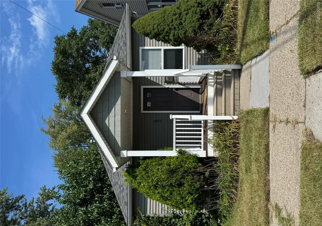 Photo 1 of Single family home for sale at 62 W Hayes Ave, Hazel Park, MI 48030 | MLS# 20261070733 | Listing updated on 2026-09-03