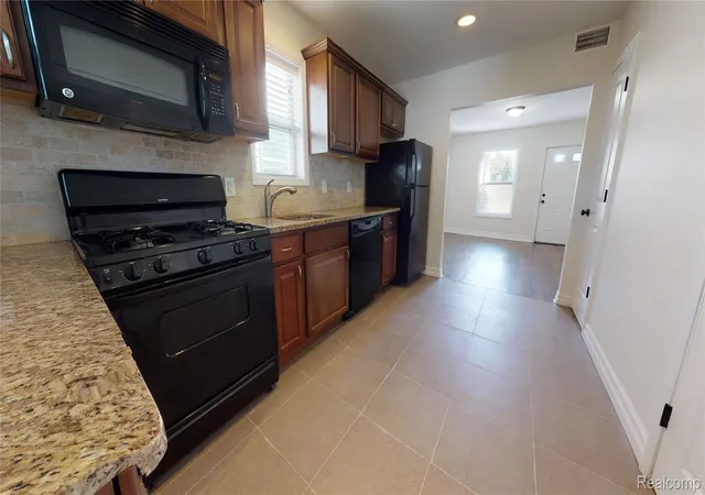 Photo 3 of Single family home for sale at 62 W Hayes Ave, Hazel Park, MI 48030 | MLS# 20261070733 | Listing updated on 2026-09-03