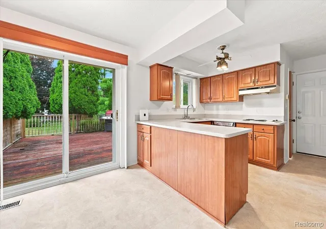 Photo 3 of Single family home for sale at 37582 Whitney Dr, Wayne, MI 48184 | MLS# 20261070738 | Listing updated on 2026-09-11