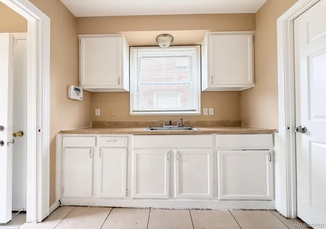 Photo 4 of Single family home for sale at 19324 Kentucky St, Detroit, MI 48221 | MLS# 20261070741 | Listing updated on 2026-09-03