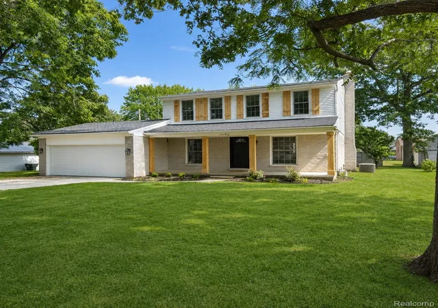 Photo 1 of Single family home for sale at 39142 Helena Ave, Sterling Heights, MI 48313 | MLS# 20261070745 | Listing updated on 2026-09-16