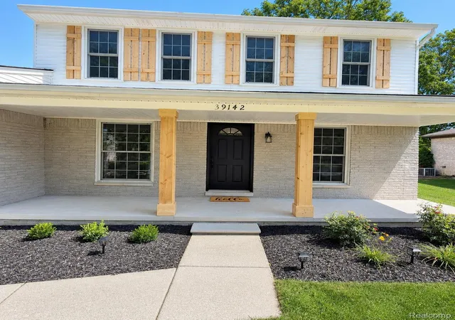 Photo 3 of Single family home for sale at 39142 Helena Ave, Sterling Heights, MI 48313 | MLS# 20261070745 | Listing updated on 2026-09-16
