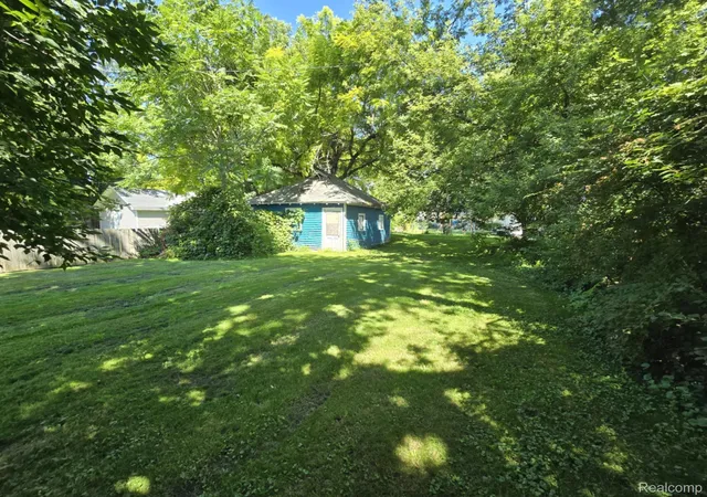 Photo 3 of Land for sale at 2400 Stone St, Port Huron, MI 48060 | MLS# 20261070749 | Listing updated on 2026-09-02