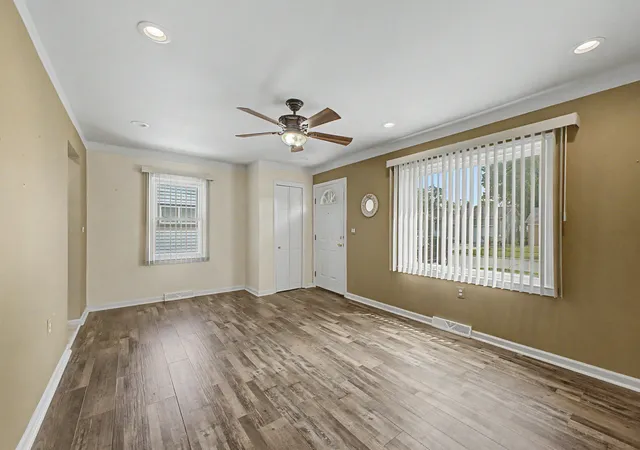 Photo 3 of Single family home for sale at 5938 Sylvia St, Taylor, MI 48180 | MLS# 81026046682 | Listing updated on 2026-09-14