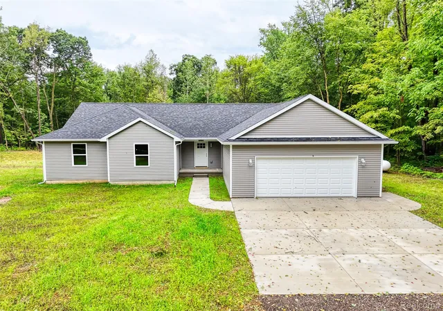 Photo 1 of Sale Pending at 10565 W Allen Rd, Fowlerville, MI 48836 | MLS# 20261070751 | Listing updated on 2026-09-13