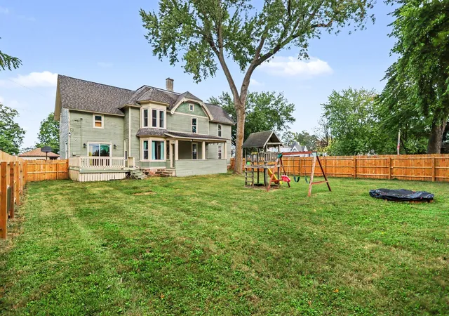 Photo 3 of Single family home for sale at 211 S Hillsdale St, Homer, MI 49245 | MLS# 64026046683 | Listing updated on 2026-09-18