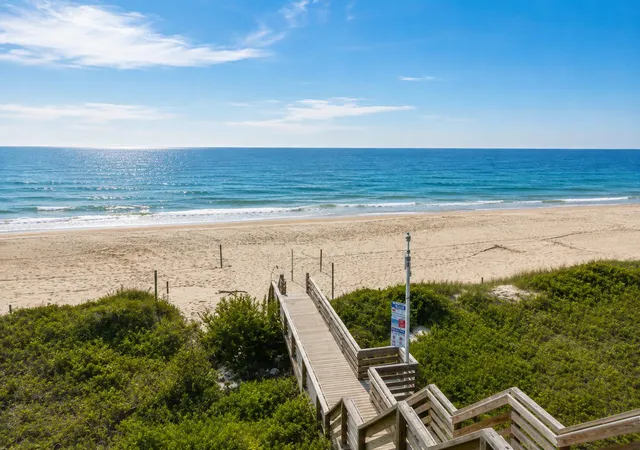 Photo 3 of Condo for sale at 776 N Shore Dr, South Haven, MI 49090 | MLS# 69026046684 | Listing updated on 2026-09-11
