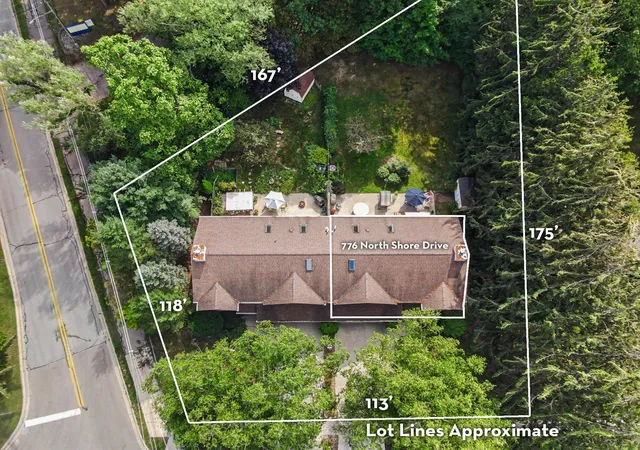 Listing Photo 5 - Condo for sale in building located at 776 N Shore Dr, South Haven, MI 49090
