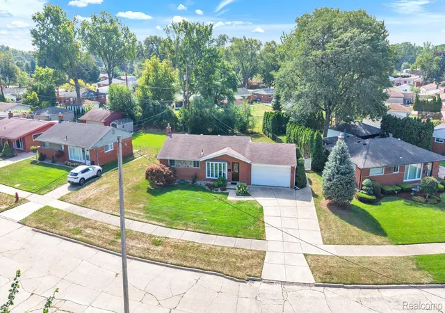 Photo 3 of Single family home for sale at 26931 Van Buren Rd, Dearborn Heights, MI 48127 | MLS# 20261070760 | Listing updated on 2026-09-13