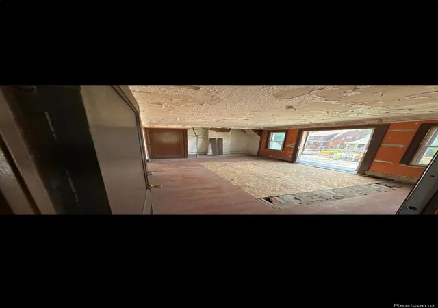 Photo 3 of Single family home for sale at 16938 Santa Rosa Dr, Detroit, MI 48221 | MLS# 20261070758 | Listing updated on 2026-09-14