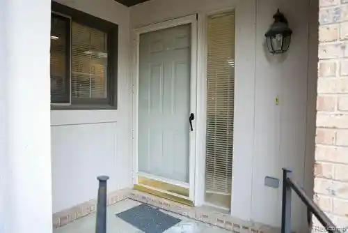 Listing Photo 2 - Condo for sale in 13229 Highland Cir located at 13229 Highland Cir, Sterling Heights, MI 48312 - Unit #51