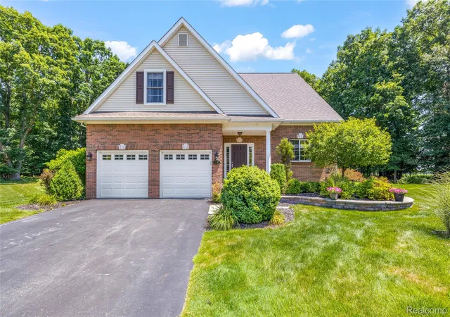 Photo 2 of Single family home for sale at 10182 Edgewood Dr, Grand Blanc, MI 48439 | MLS# 20261070763 | Listing updated on 2026-09-14