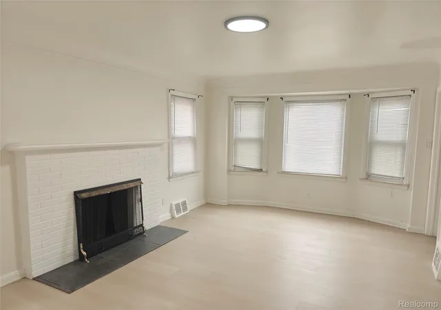 Photo 2 of Single family home for sale at 8527 Whitcomb St, Detroit, MI 48228 | MLS# 20261070764 | Listing updated on 2026-09-03