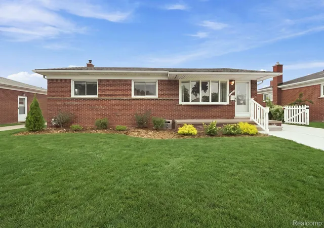 Photo 1 of Single family home for sale at 2732 Webster St, Trenton, MI 48183 | MLS# 20261070778 | Listing updated on 2026-09-05
