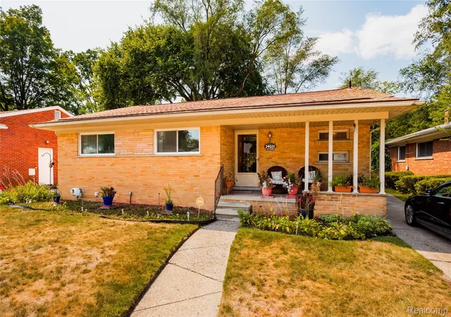 Photo 1 of Single family home for sale at 24031 Seneca St, Oak Park, MI 48237 | MLS# 20261070779 | Listing updated on 2026-09-12