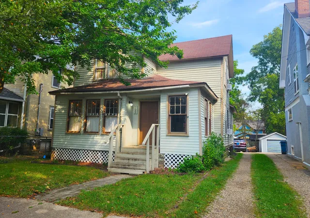 Photo 1 of Sale Pending at 722 Forest St, Kalamazoo, MI 49008 | MLS# 68026046698 | Listing updated on 2026-10-26