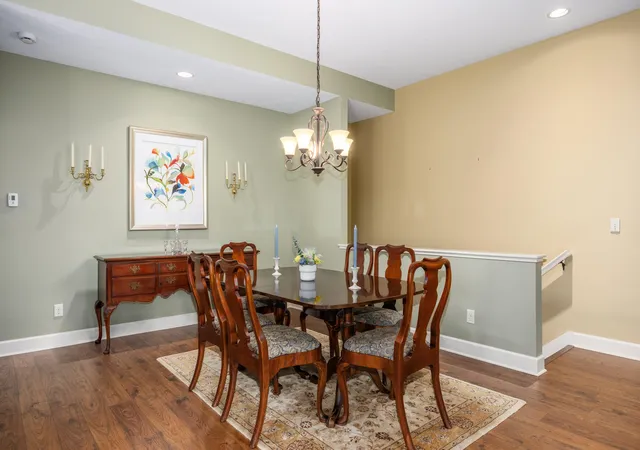 Listing Photo 5 - Condo for sale in building located at 2955 Woodridge Cir NE, Grand Rapids, MI 49525