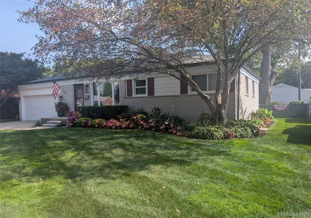 Photo 1 of Sale Pending at 30721 Minton St, Livonia, MI 48150 | MLS# 20261070780 | Listing updated on 2026-09-21