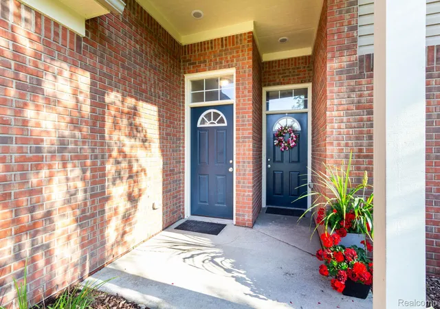 Photo 3 of Condo for sale at 14386 Shadywood Dr, Sterling Heights, MI 48312 | MLS# 20261070785 | Listing updated on 2026-09-16