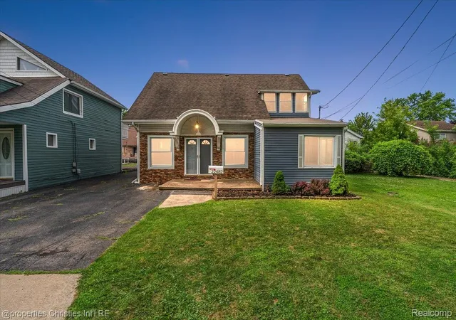 Photo 2 of Single family home for sale at 22482 Beach St, Saint Clair Shores, MI 48081 | MLS# 20261070790 | Listing updated on 2026-09-12